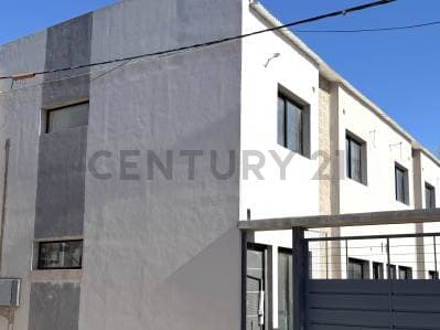 DUPLEX A ESTRENAR DE UN DORMITORIO CON COCHERA - 2