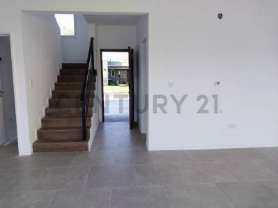 Casa en venta Barrio San Pablo, Pilar. 5 ambientes con pileta. Acepta financiación. - 4