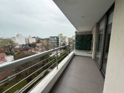ALQUILER 2 AMBIENTES DE 77M2 ZONA GUEMES CON COCHERA - 2