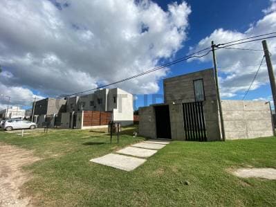 Lote en Barrio semi cerrado Don Jose 30 entre 505 y 506 - 4
