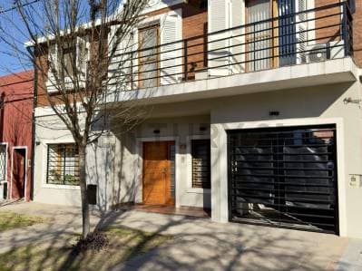 CASA VENTA 5 AMBIENTES SAN VICENTE CENTRO - 2