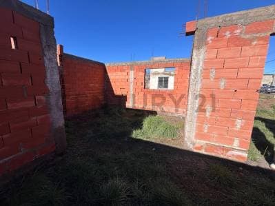 Se vende Terreno con adelanto en General Roca - 2