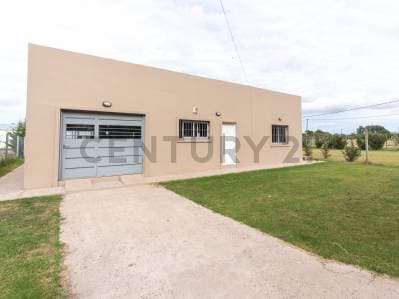 143 y 620. Casa de dos dormitorios en venta. Finca La Armonía Arana. - 2