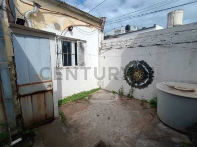 PH EN VENTA EN LA PLATA DE 1 DORMITORIO CON PATIO - 5