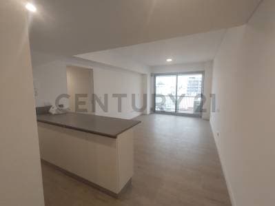 Venta 3 ambientes, 2 baños, apto profesional, a estrenar. - 3
