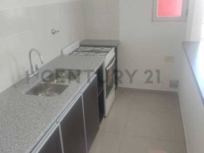 Departamento de dos dormitorios en venta. La Plata. Calle 43 entre 10 y 11. - 3