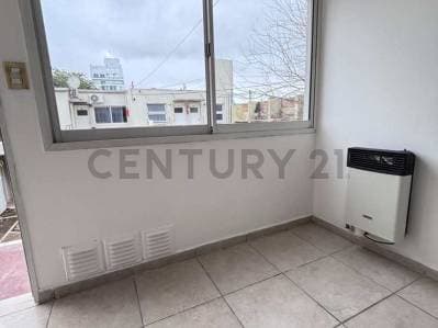 Venta Impecable Departamento 1 Dormitorio- Ubicación Preferencial- Bº San Martín- Rafaela - 4