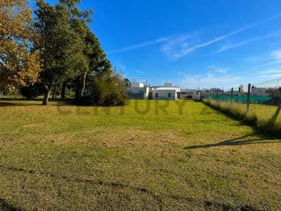 Lote en venta en City Bell - 2