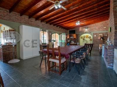 CASA EN VENTA EN BARRIO EL RODEO CALLE 303 ENTRE 44 y 46 - 3
