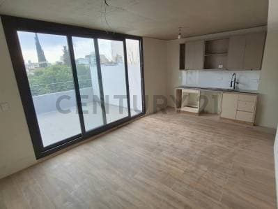 Venta Office o Ambiente y medio CON BALCÓN aterrazado al frente - Principal