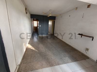 SE VENDE PH DE DOS DORMITORIOS Y GARAGE EN RAFAELA - 3