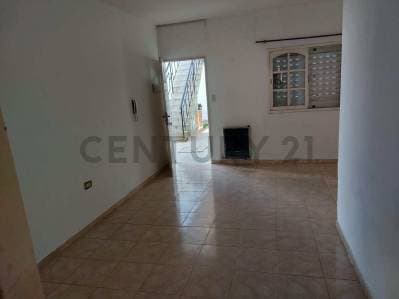 PH EN VENTA EN LA PLATA DE 1 DORMITORIO - 3