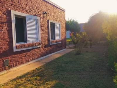 Venta- Casa 2 dormitorios - coronel dominguez - 2