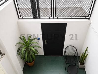 PH reciclado a nuevo en La Paternal – ¡Ideal vivienda u oficina! - 3
