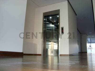 DEPARTAMENTO DOS AMBIENTES A ESTRENAR con COCHERA BALCON al FRENTE - 3