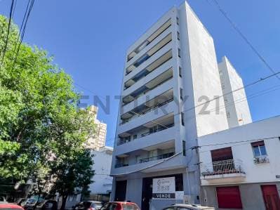 Departamento en venta de dos dormitorios en edificio de categoría la plata - Principal