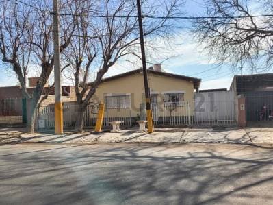¡Casa en Venta con Departamento Independiente y Excelente Potencial de Renta! - Principal