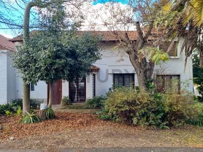 Casa en venta en Gonnet - 2