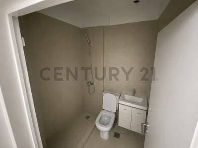 VENTA LOCAL COMERCIAL EN FLORES - 4
