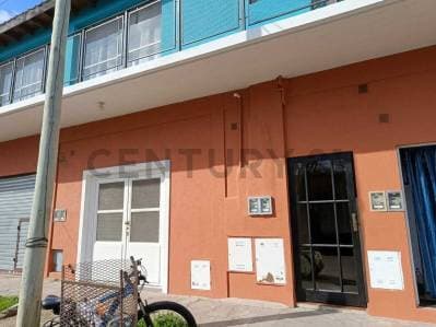VENTA CARDALES CENTRO | Gran Monoambiente 40m² Apto Consultorio / Estética / Oficina - Principal