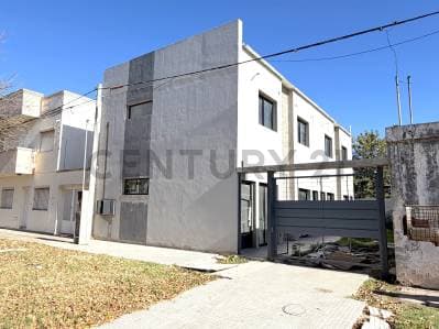 DUPLEX A ESTRENAR DE UN DORMITORIO CON COCHERA - 3