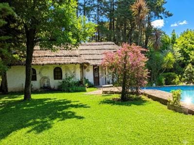 VENTA HERMOSA QUINTA ESTILO RUSTICO CON PILETA EXCELENTE UBICACIÓN A METROS DE RUTA 8 - Principal