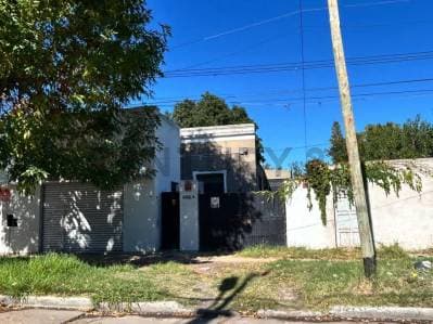 Casa Venta en Tolosa. Calle 4 521 y 522. Sobre lote de 663 m2. - 3