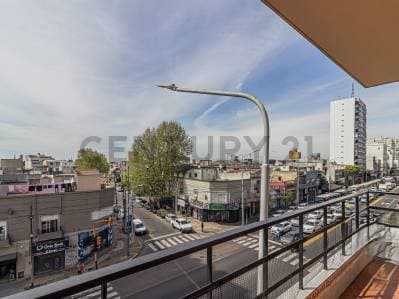 DEPTO 3 AMBIENTES EN AVELLANEDA CON BALCON FRENTE - 5
