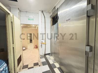 Alquiler Oficina 687 m² – Edificio Histórico en Galería Güemes, Vista a Calle Florida - 5