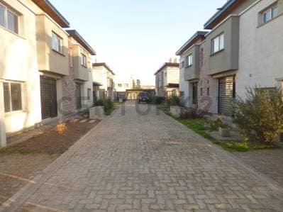 513 Y 143 FINANCIACION!!! Dúplex Casa en Complejo Cerrado en venta. - 4