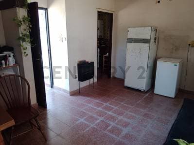 15 y 161 - CASA A LA VENTA EN BERISSO DE 3 HABITACIONES - 3