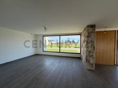 Casa en venta en Arenas Chico 4 ambientes - 4