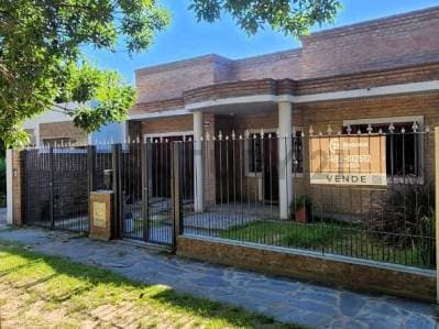 Casa a la venta en Barrio Pizzurno Rafaela - Principal