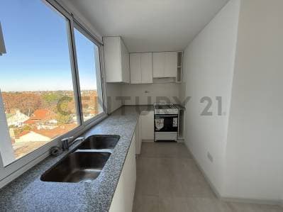 DEPARTAMENTO 2 AMBIENTES con BALCON y parrilla A ESTRENAR - 2
