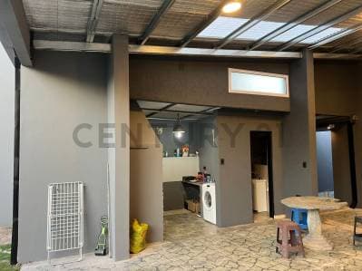 CASA EN VENTA EN LA PLATA - 2