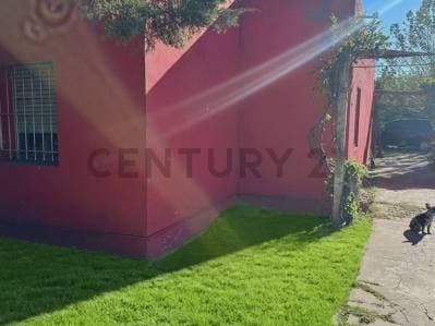 Casa quinta de 1327 M2 con casa a refaccionar en Mercedes ¡OPORTUNIDAD! - Principal