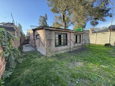 Venta de casa en Longchamps - 3