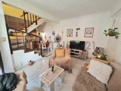 Casa en PH de 3 ambientes en zona San Carlos - 2
