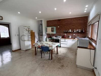 CASA EXCEPCIONAL EN VENTA | MURPHY - 4