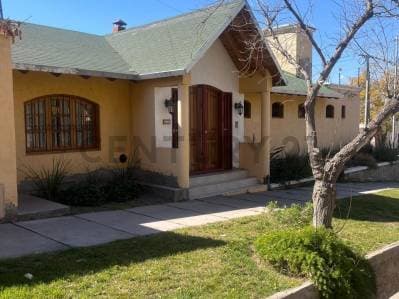 CASA EN VENTA EN BARRIO JARDÍN MARISTA CIUDAD - Principal