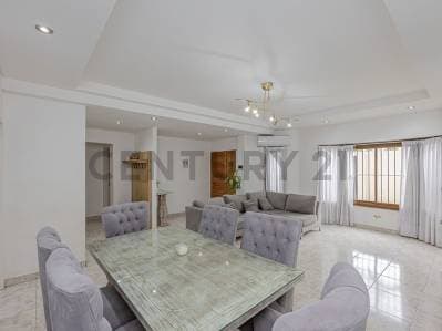 ACEPTA PERMUTA - CASA 6 AMB CON PISCINA Y 2 COCHERAS - EL PALOMAR - Principal