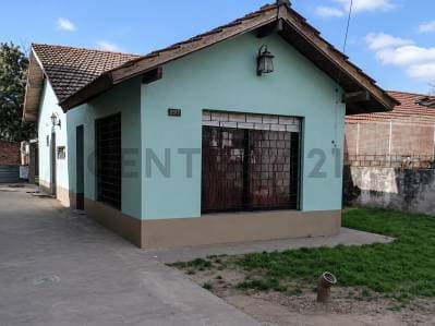 CASA 4 AMBIENTES VENTA BENAVIDEZ JARDIN PARRILLA - APTA CREDITO - 2