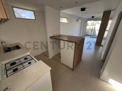 ALQUILER MONOAMBIENTE DIVIDIDO NUEVO + PATIO PROPIO + BALCON EN SAAVEDRA - 5