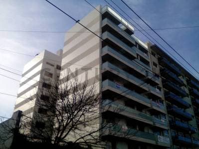 DEPARTAMENTO DOS AMBIENTES A ESTRENAR con COCHERA BALCON al FRENTE - Principal