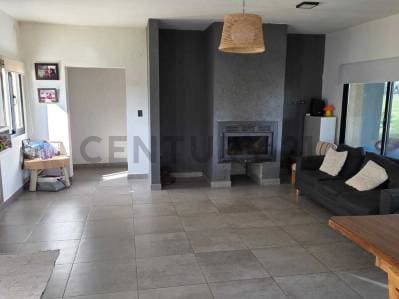 Venta Casa 4 ambientes sobre lote de 1.260 m² | Barrio Estribo, Villa de Campo Tres Pinos, General R - 2