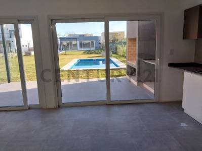 Casa en venta Barrio San Pablo, Pilar. 5 ambientes con pileta. Acepta financiación. - 5