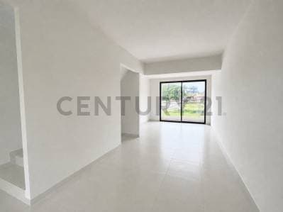 VENTA TRIPLEX 4 AMB CASEROS - Principal