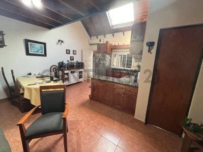 Venta casa Castelar sur 4 ambientes - Patio - 3