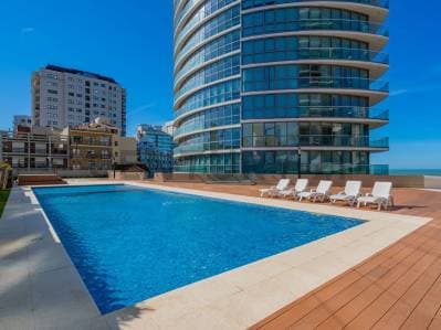 Exclusivo 2 ambientes en Torres Pelli – Maral Explanada | Vista plena al mar, cochera y baulera - Principal