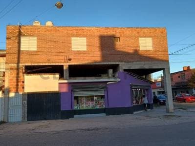 Ideal inversión Departamentos + Locales comerciales - 2